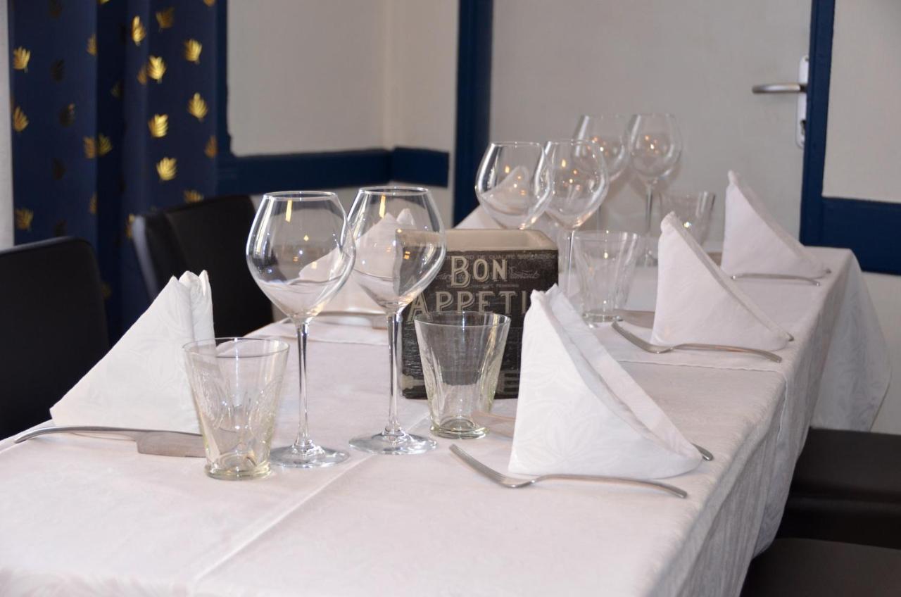 Aux Lys D'or Hotel