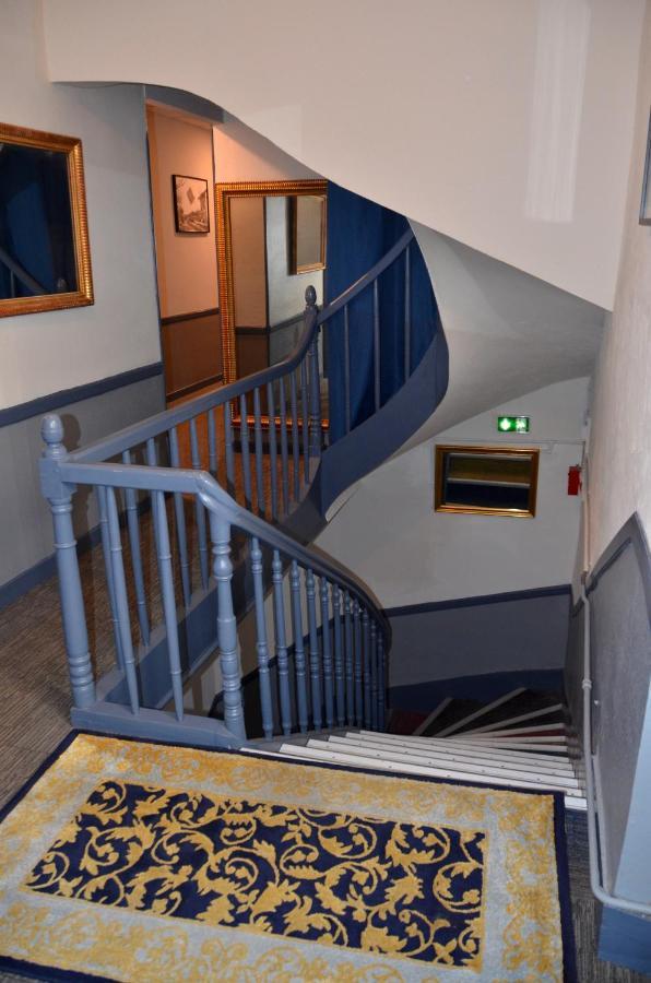 Aux Lys D'or Hotel
