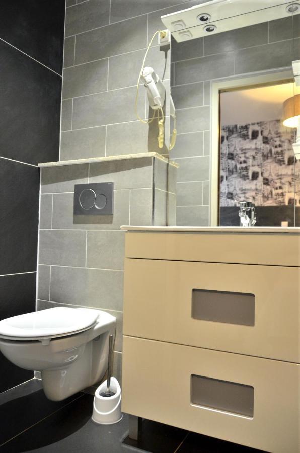 Hotel Aux Lys D'or 2*