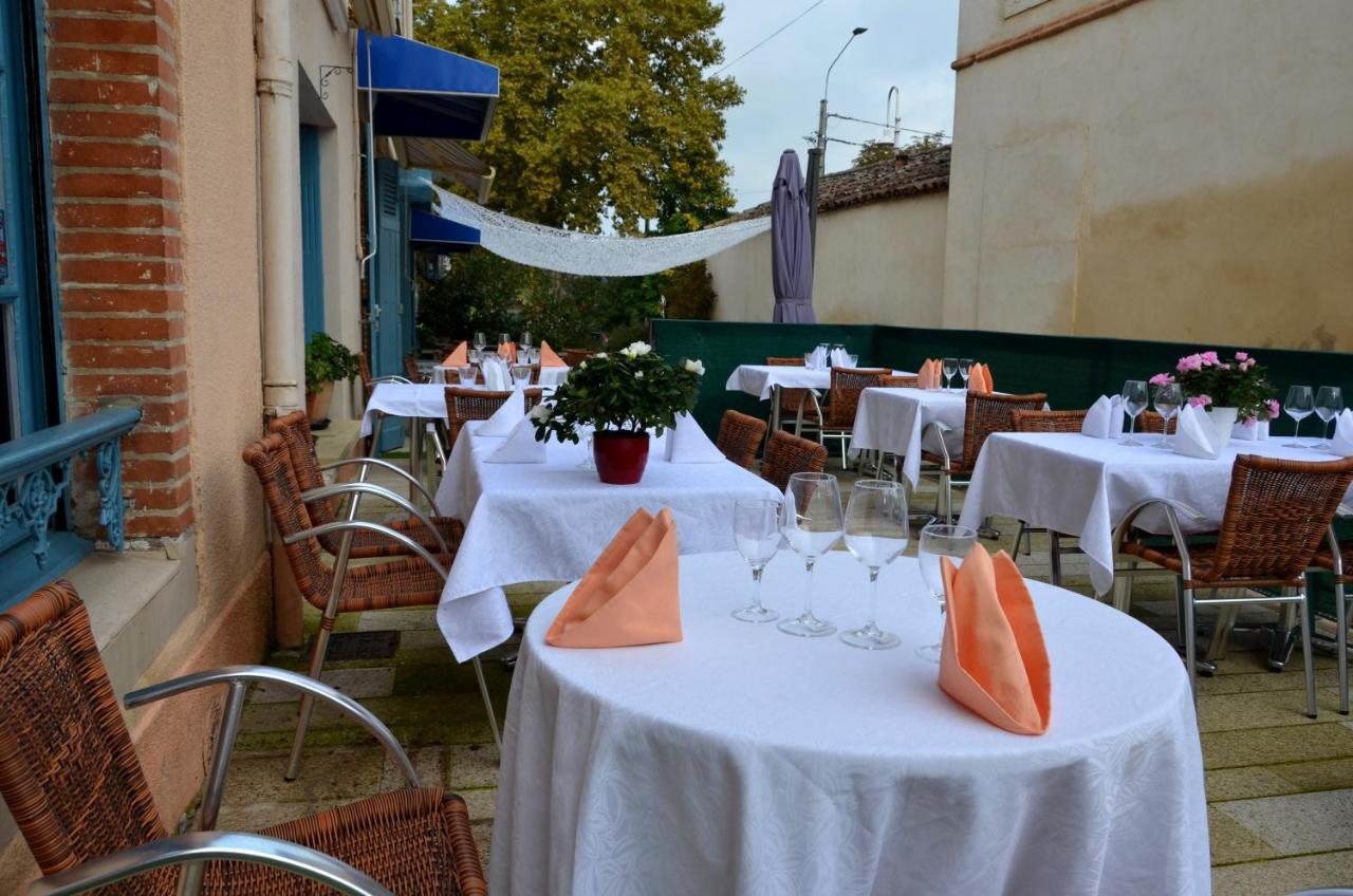 Aux Lys D'or Hotel 2*